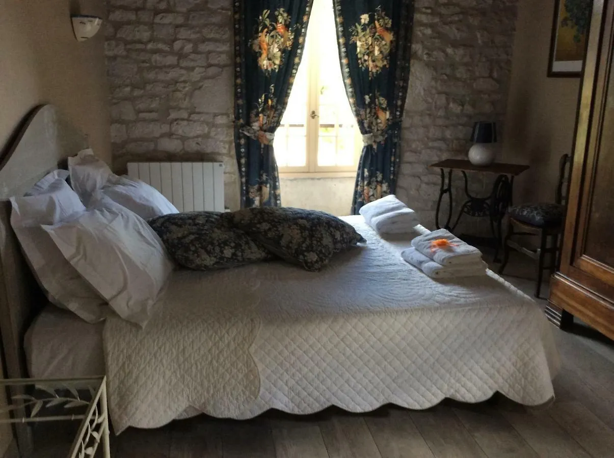 ***  Chambre D'Hotes La Quercynoise Bed & Breakfast Montaigu-de-Quercy France